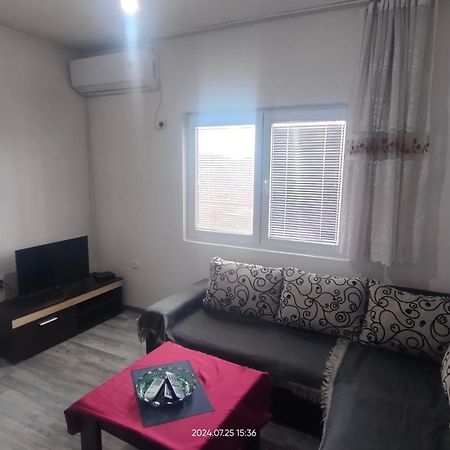 Apartman 72 Bar Bagian luar foto
